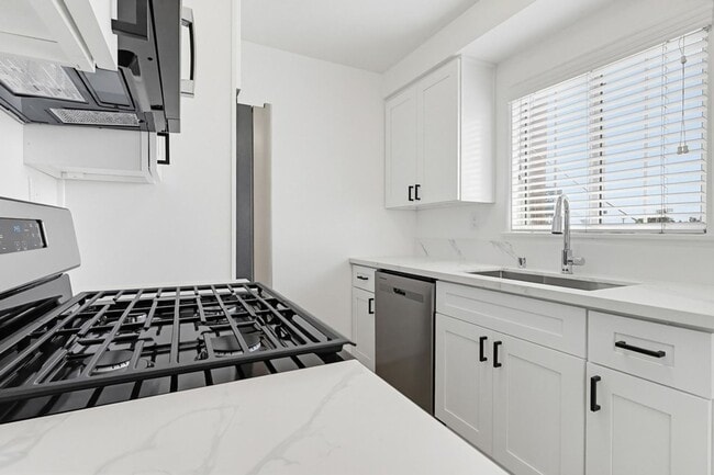 6629 Crenshaw Blvd in Los Angeles, CA - Building Photo - Building Photo