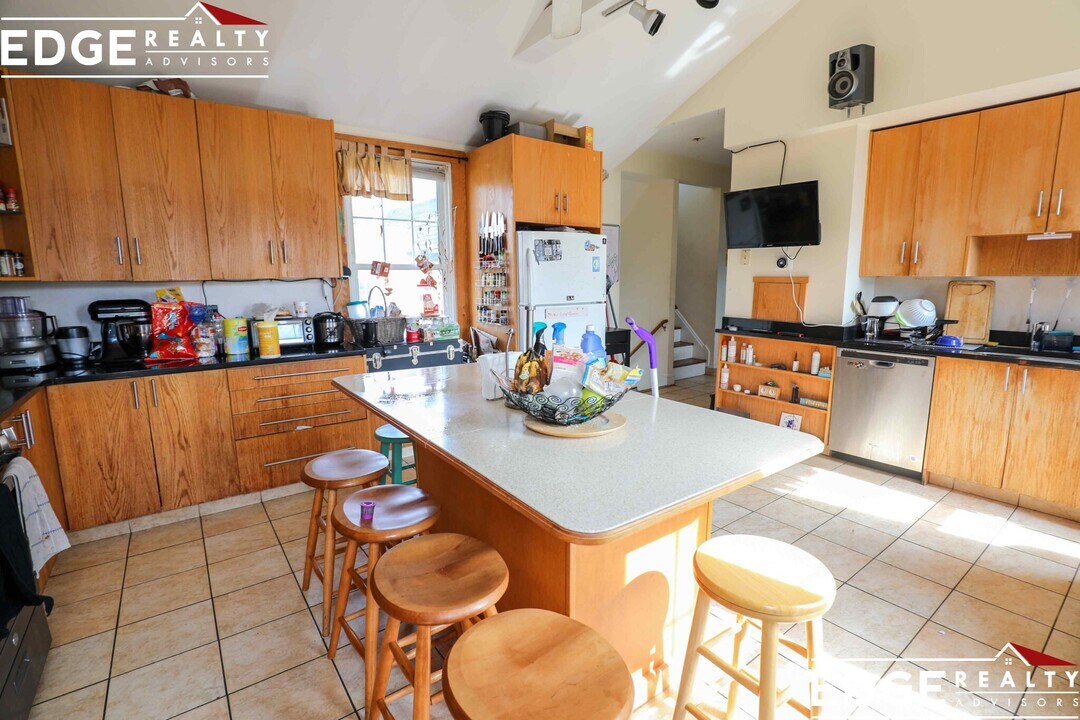 65 Chestnut Hill Ave, Unit 2 in Boston, MA - Building Photo