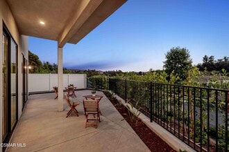 252 Capri Dr in Simi Valley, CA - Building Photo - Building Photo