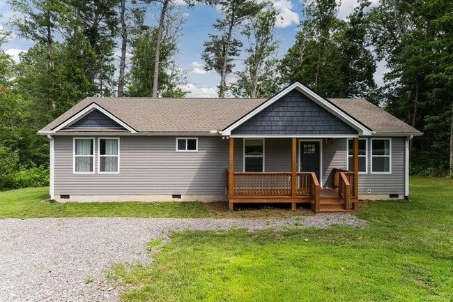 property at 17 Fair Oaks Rd