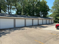 1006 Lincoln Way in Ames, IA - Building Photo - Building Photo