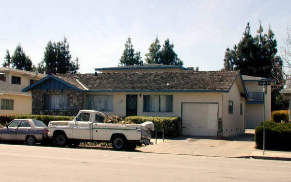 997 Leigh Ave in San Jose, CA - Foto de edificio - Building Photo