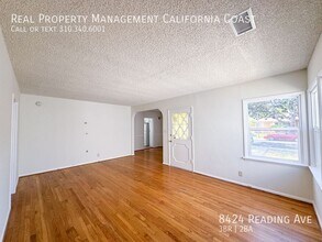 8424 Reading Ave in Los Angeles, CA - Building Photo - Building Photo