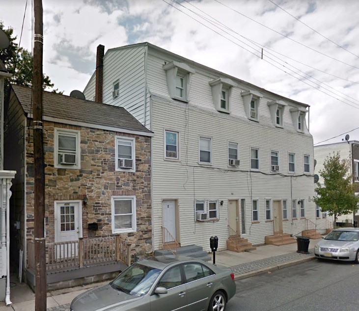 482 S Main St in Phillipsburg, NJ - Building Photo