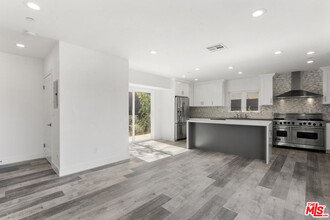 1655 Sargent Ct in Los Angeles, CA - Building Photo - Building Photo