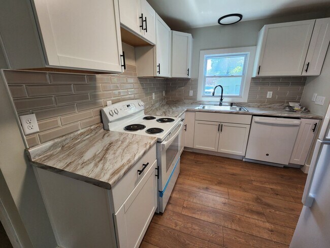 property at 804 Palatka Rd