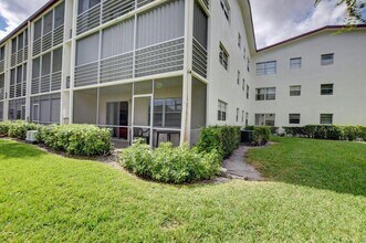 137 Fanshaw D in Boca Raton, FL - Building Photo - Building Photo