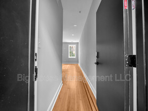 707 Druid Park Lake Dr in Baltimore, MD - Foto de edificio - Building Photo