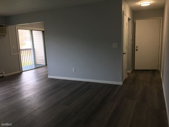 595 Wagner Dr in Battle Creek, MI - Building Photo - Building Photo