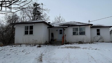 5788 PRINCE OF WALES Dr in Ottawa, ON - Building Photo - Building Photo