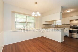 2417 Meadow Vw in Bedford, TX - Building Photo - Building Photo