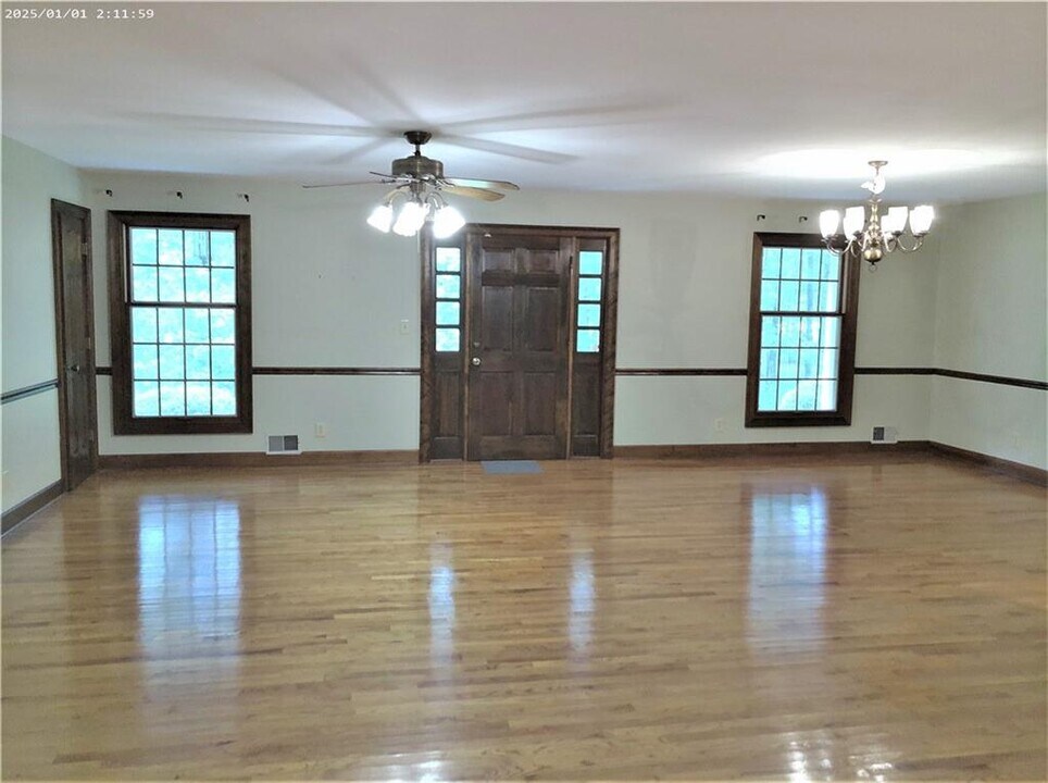 1431 Chambers Rd in Mcdonough, GA - Building Photo