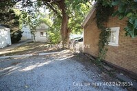 1040 Charleston St in Lincoln, NE - Foto de edificio - Building Photo