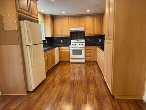 156 Lassen Cir in Vacaville, CA - Building Photo - Building Photo