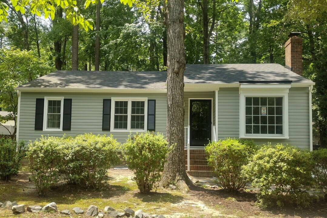 4816 Junilla Ln in Chesterfield, VA - Building Photo