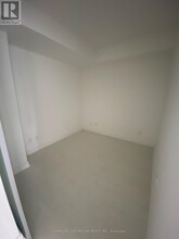 19 Western Battery Rd in Toronto, ON - Building Photo - Building Photo