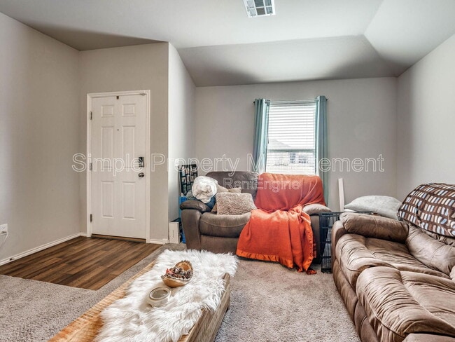 1813 Sloane Dr in Oklahoma City, OK - Building Photo - Building Photo