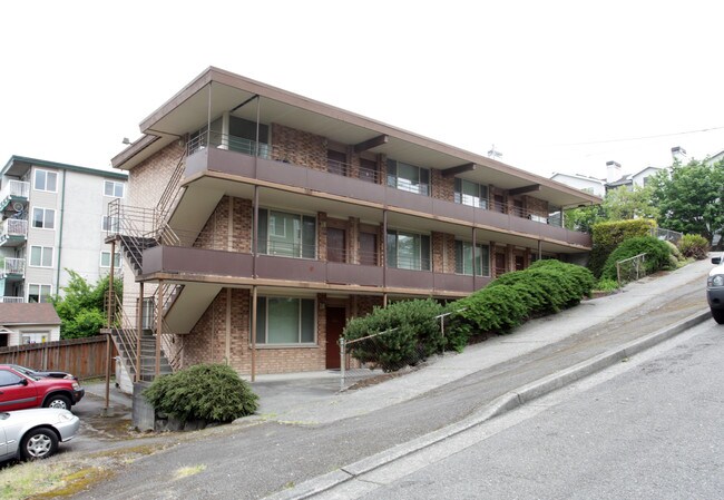 9201 Greenwood Ave in Seattle, WA - Foto de edificio - Building Photo
