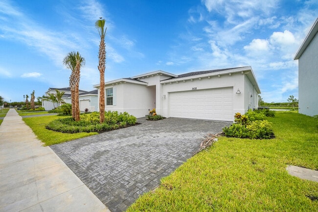 3532 Angler Dr in Fort Pierce, FL - Building Photo - Building Photo