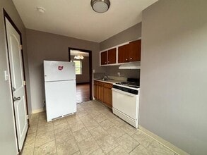 219 N James Rd in Columbus, OH - Building Photo - Building Photo