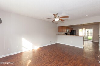1005 Ornate Dr in Jacksonville, NC - Building Photo - Building Photo
