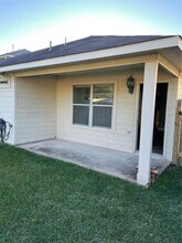 9022 Durham Manor Ln in Houston, TX - Building Photo - Building Photo