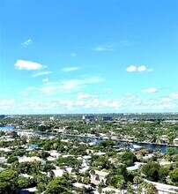 111 Briny Ave in Pompano Beach, FL - Building Photo - Building Photo