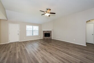 1024 Brown Crest Rd in Burleson, TX - Building Photo - Building Photo