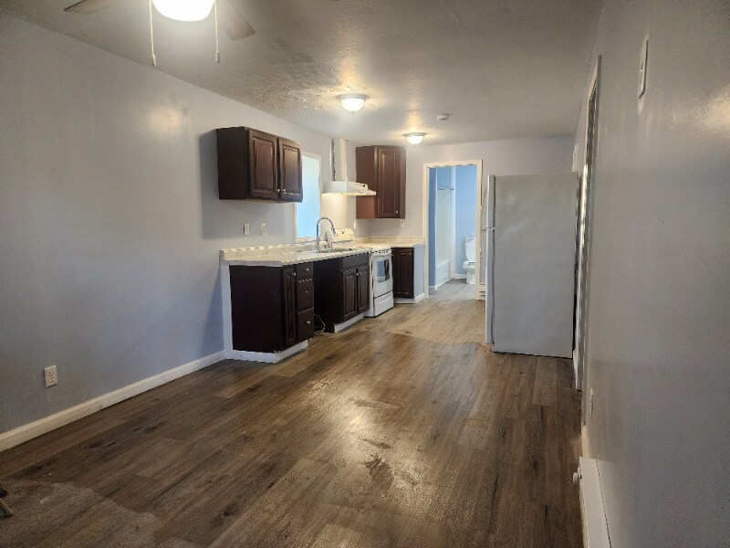 110 Pearl St-Unit -3 in Laurel, IN - Foto de edificio