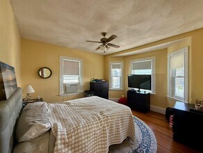 59 Victoria St, Unit 2 in Somerville, MA - Building Photo - Building Photo