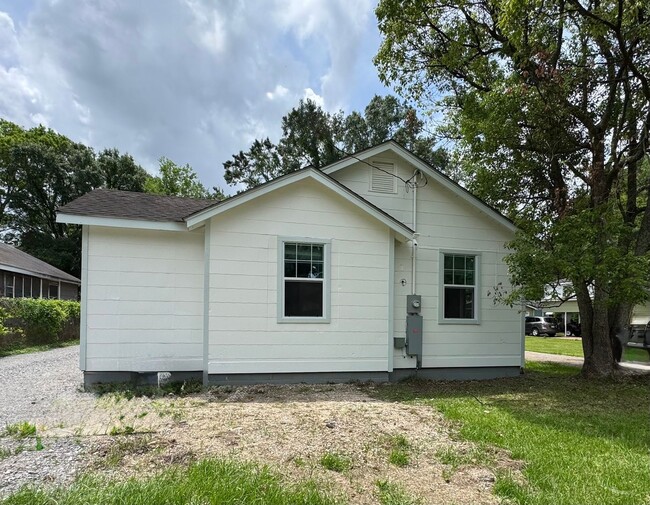property at 5636 Jackson Ave