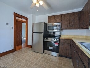 107 Madison Ave in Dunellen, NJ - Building Photo - Building Photo