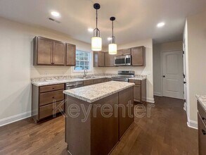 6025 Graham Hill Ln. in Knoxville, TN - Building Photo - Building Photo