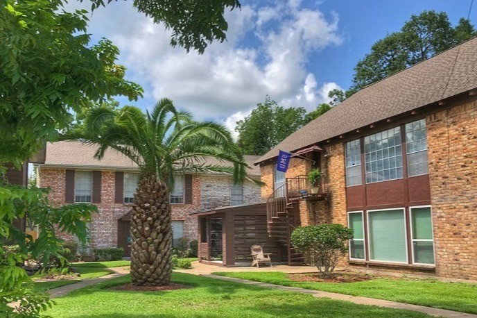 Oak Terrace Apartments in Alvin, TX - Building Photo