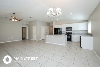 2859 Mosshire Cir in St. Cloud, FL - Foto de edificio - Building Photo