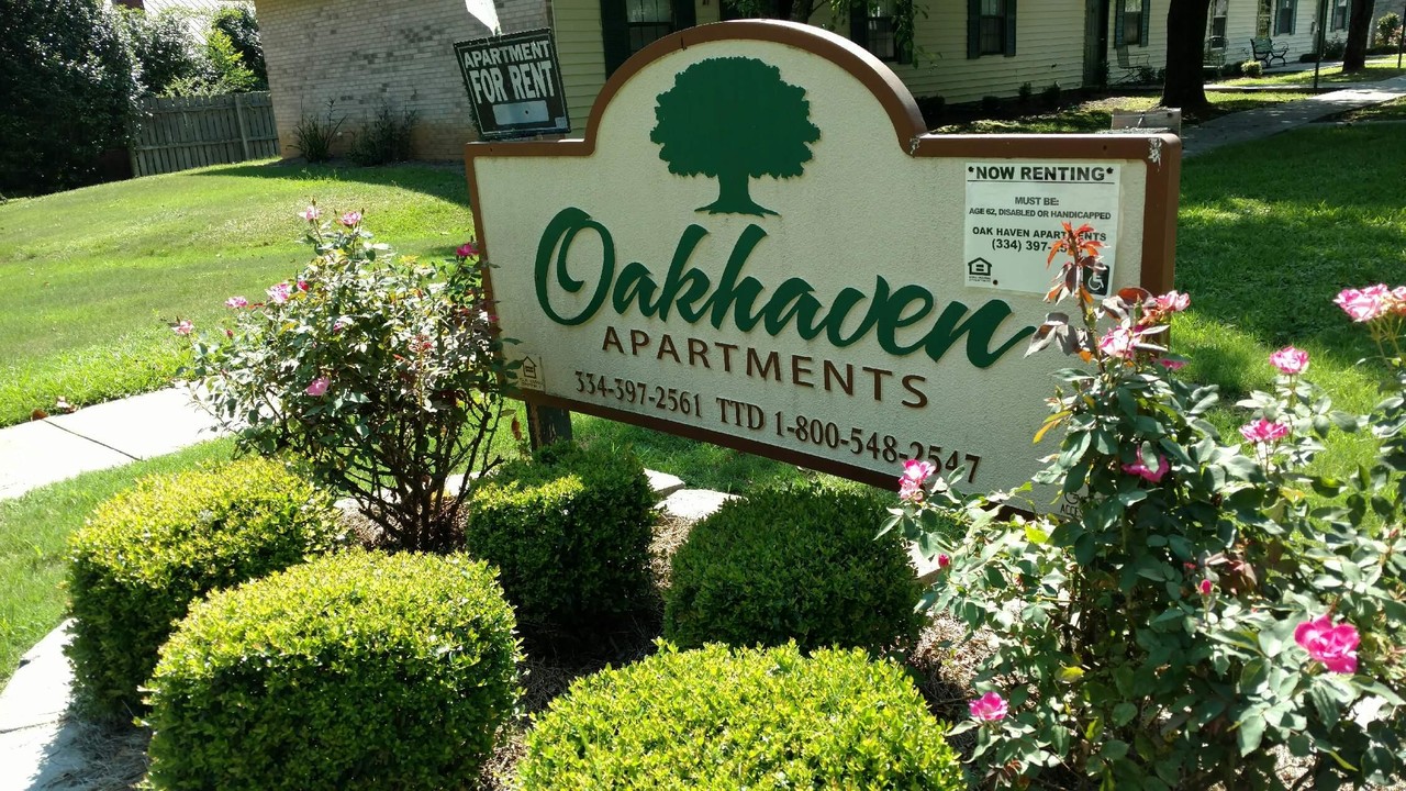 Oakhaven Apartments in Clio, AL - Building Photo