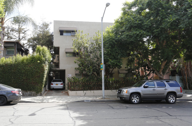 1240 Ogden Dr. in Los Angeles, CA - Building Photo - Building Photo