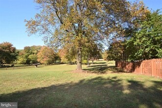 12614 Oxon Rd in Herndon, VA - Building Photo - Building Photo