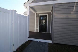 848 Washington St in Weymouth, MA - Building Photo - Building Photo