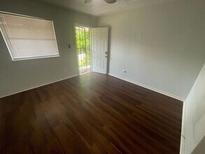 3738 Bailey Ave in Jackson, MS - Building Photo - Building Photo