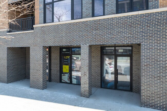 1335 N Western Ave in Chicago, IL - Foto de edificio - Building Photo