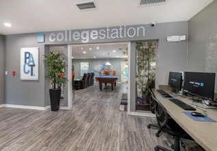 College Station in Orlando, FL - Building Photo - Building Photo