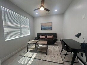 1516 NW 38th Ave in Cape Coral, FL - Building Photo - Building Photo
