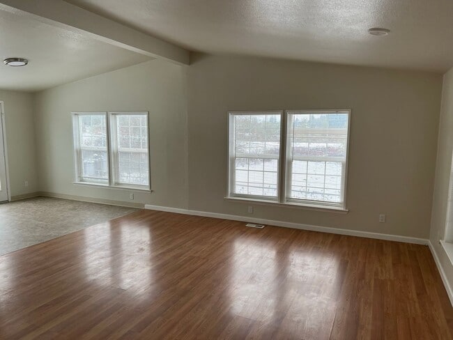 property at 3253 W Hills Rd