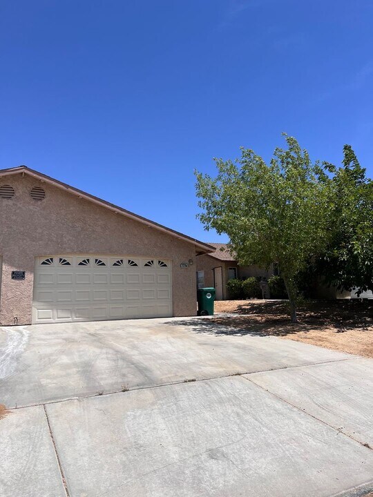 7221 Murray Ln in Yucca Valley, CA - Building Photo