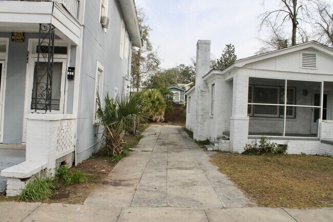 630 W 38th St in Savannah, GA - Building Photo - Building Photo