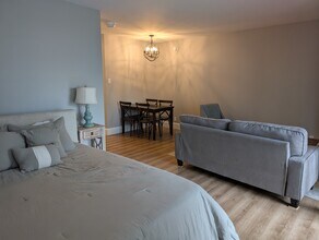 300 M St SW, Unit N102 in Washington, DC - Building Photo - Building Photo