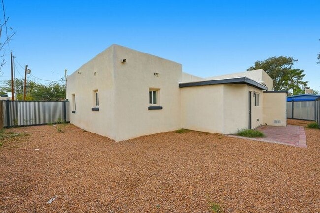 3525 E Willard St in Tucson, AZ - Building Photo - Building Photo