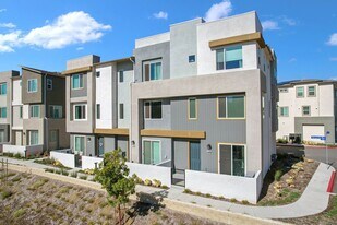 27586 Manzanita Wy in Valencia, CA - Building Photo