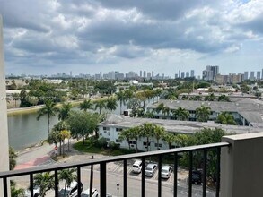 16450 Miami Dr in North Miami Beach, FL - Building Photo - Building Photo